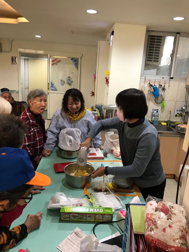 東門失智日照中心-點心DIY溫馨時光圖片